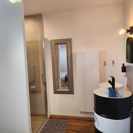Dans Les Vignes D'epernay, Maison Avec Vue Spectaculaire